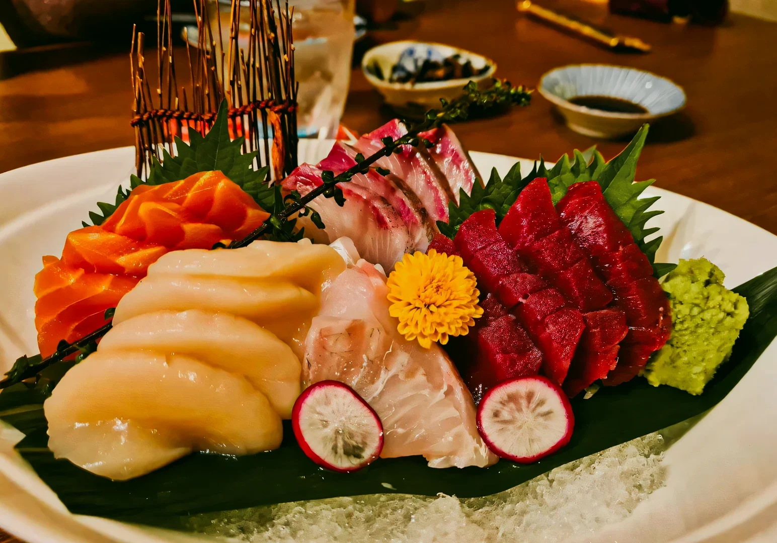 2 Hanashizuku Japanese Cuisine Close-up front angle shot of premium sashimi moriawase at Hanashizuku Japanese Cuisine, featuring fresh salmon, tuna, scallops, and seasonal seafood sourced from Toyosu Market